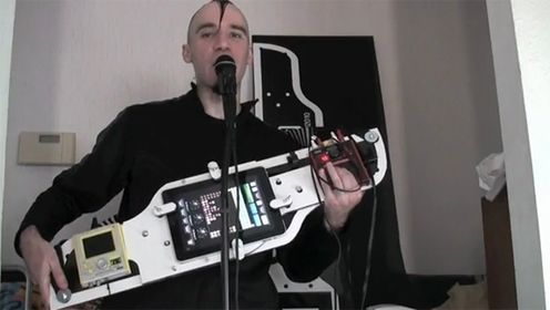 Mantaray iTar – gitara marzenie? [wideo]