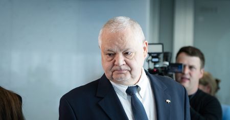 Sowita podwyżka dla Glapińskiego. Jest głos z RPP. "Bank ma kolejny rok kolosalną stratę"