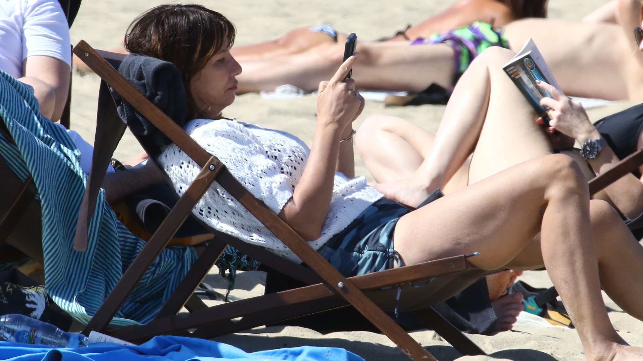 65-letnia Grażyna Wolszczak wygrzewa się na plaży w Sopocie