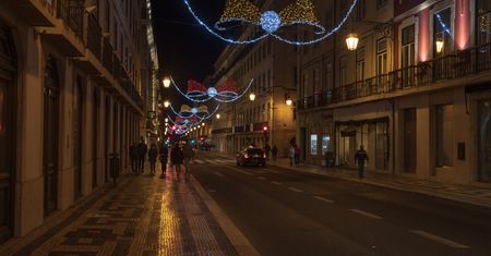 Zaskakujący efekt drożyzny. Miasto wyłącza niektóre lampy uliczne, by oszczędzać prąd