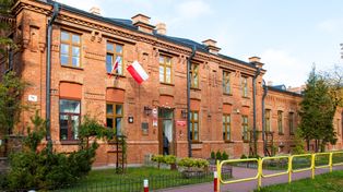 Ponad 3,5 mln zł na remont szkoły w Płocku. SP nr 6 odzyskała dawny blask