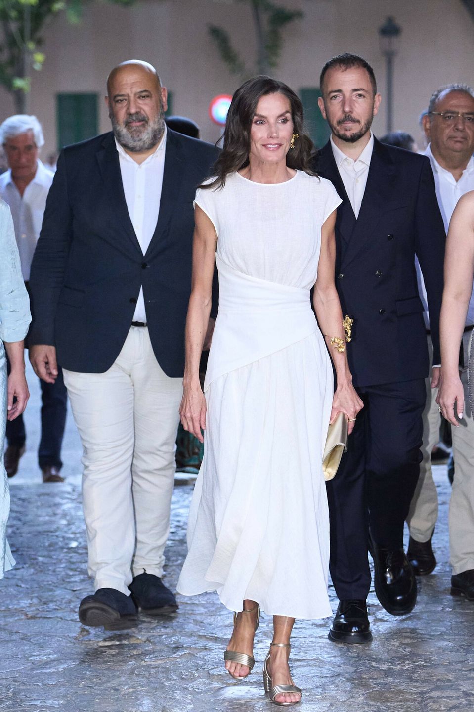 Królowa Letizia w białej kreacji 