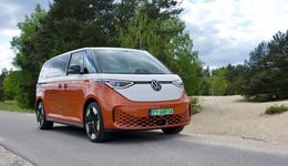 Volkswagen ID.Buzz. "Elektryk", który ma kilka wad i sporo uroku