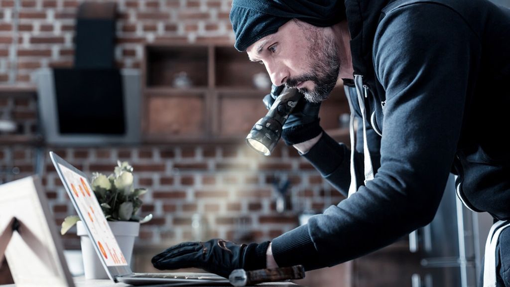 Moc i bezpieczeństwo, czyli chroń się przed cyberatakami i wygraj Mustanga GT