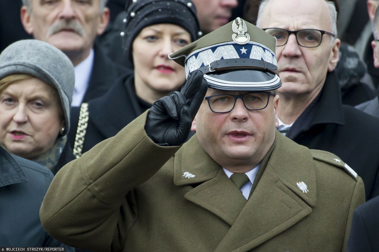 "Pół roku szkolenia dla wszystkich". Generał mówi o "odwieszeniu poboru"