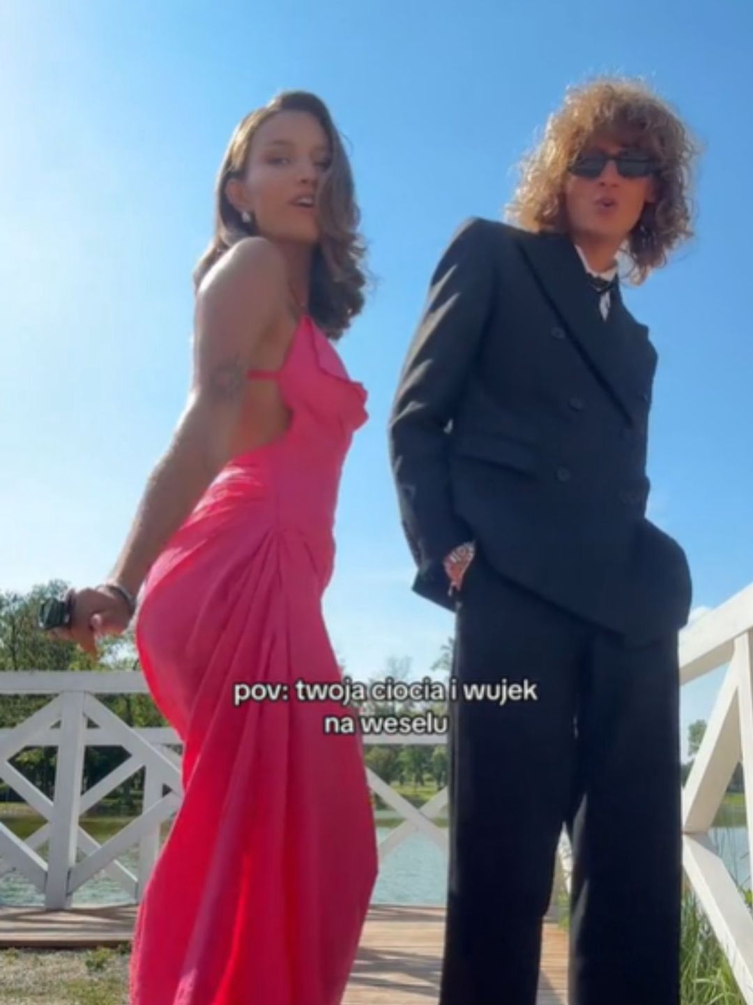 Julia Wieniawa z weselnym partnerem