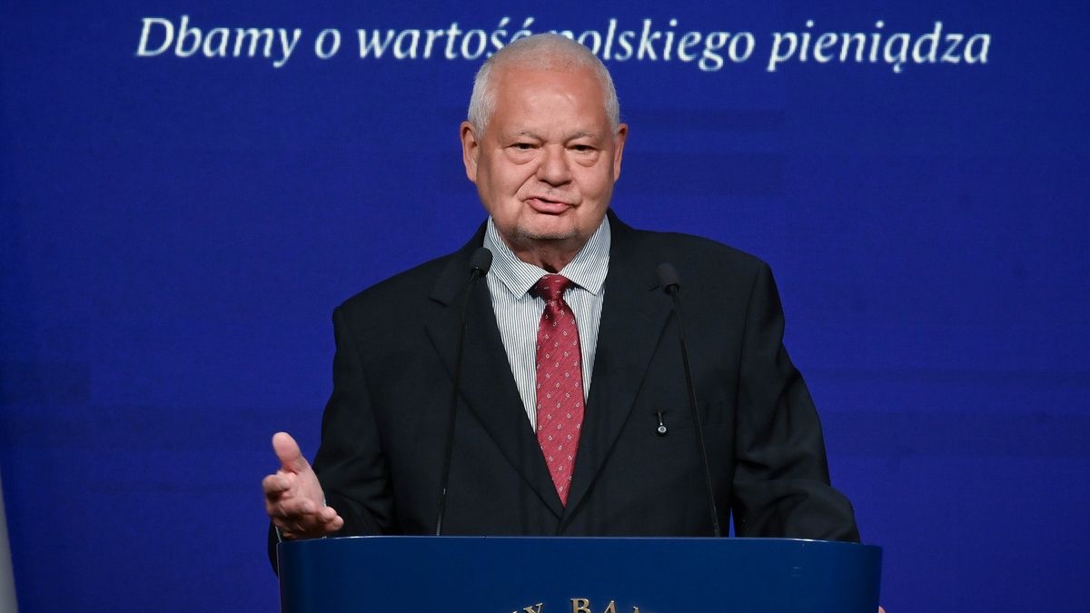 Adam Glapiński podczas jednej z konferencji