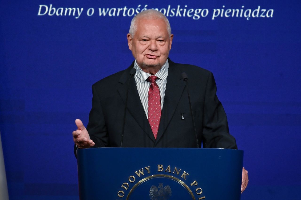 "Wyjątkowa manipulacja". Szef NBP reaguje na doniesienia o stracie