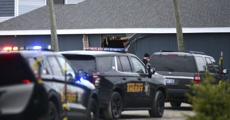 66-latka wpadła z impetem. Zginęli 8-latka i jej 5-letni brat z Michigan