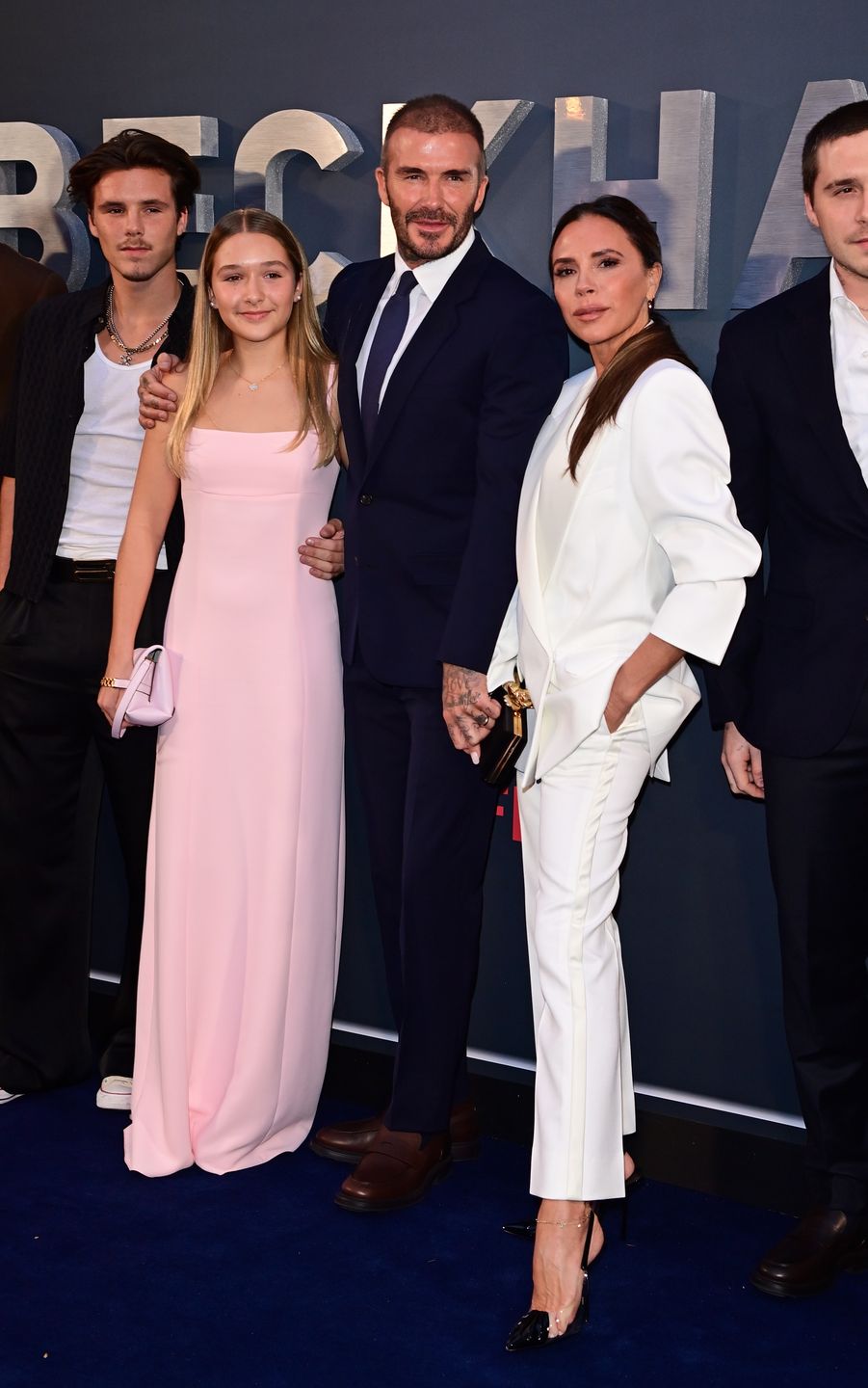 Victoria Beckham inwestuje MILIONY w markę 15-letniej Harper