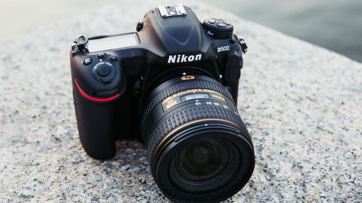Nikon D500 znika z azjatyckiego rynku. Co to może oznaczać? 1