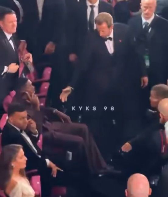 Kylian Mbappe i Ousmane Dembele i niechętne gratulacje dla Harry'ego Kane'a