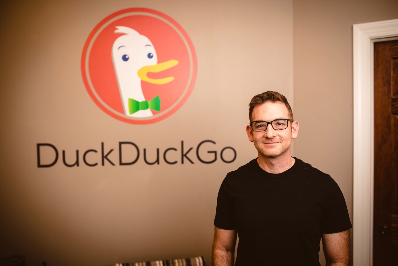 Wyszukiwarka DuckDuckGo rośnie w siłę – coraz więcej osób docenia prywatność w sieci