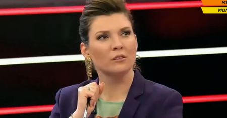 Jej bezczelność nie zna granic. Klakierka Putina puściła oko do widzów. Chodzi o wybory w USA