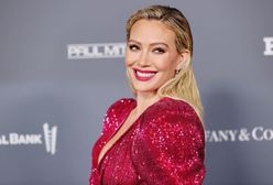 Hilary Duff na okładce. Zupełnie nago