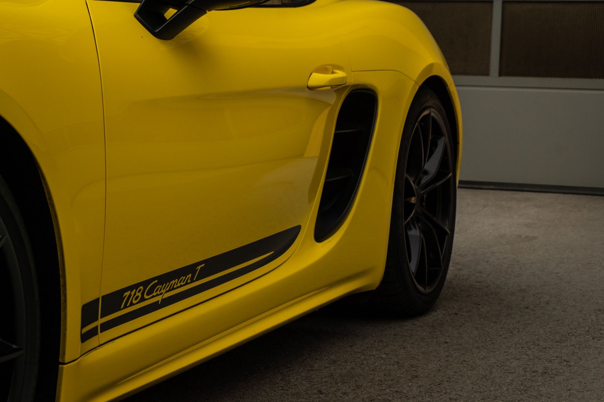 Porsche 718 Cayman T