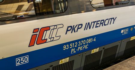 Jeździsz PKP Intercity? W Jakdojade czeka cię duża zmiana