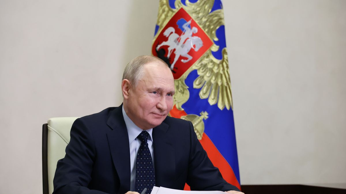 Russian President Vladimir Putin chairs a meeting via video conference with members of the Russian Government at the Novo-Ogaryovo residence outside Moscow, Russia, 24 January 2023. EPA/MIKHAEL KLIMENTYEV / SPUTNIK / KREMLIN POOL MANDATORY CREDIT Dostawca: PAP/EPA.