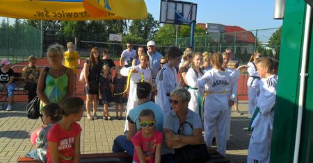 Rodzinny piknik na osiedlu Kolonia Robotnicza