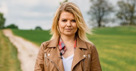 "Pogrążeni w wielkim smutku". Bolesna strata w ekipie programu "Rolnik szuka żony"