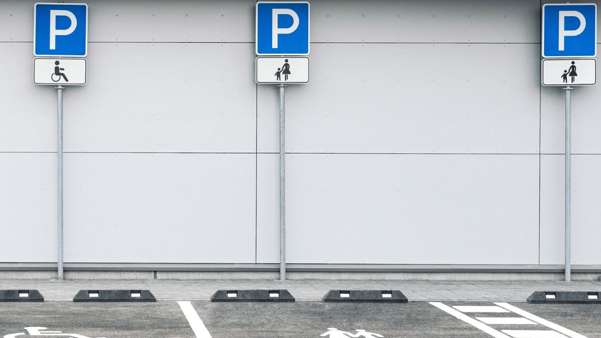 Miejsca parkingowe dla rodzin z dziećmi