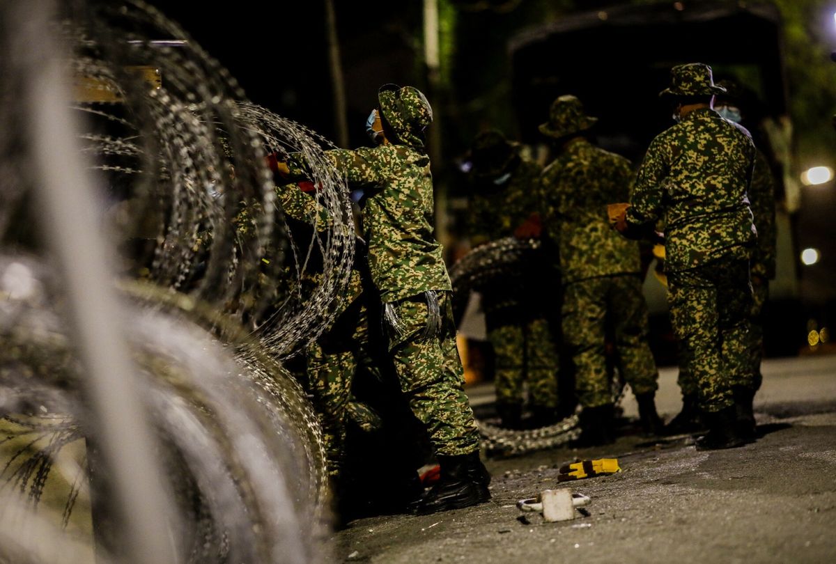 Malezja. Wojsko na ulicach Kuala Lumpur w czasie pandemii