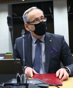 Szczepionka na COVID-19. Adam Niedzielski: chętni powinni być zaszczepieni do września