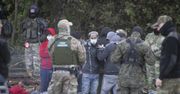 Zasieki na granicy i mundury wokół uchodźców. "Łamanie prawa. Taka jest polityka państwa"