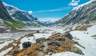 Ciało kobiety spalono, z ubrań usunięto metki. Tajemnicza śmierć w dolinie Isdal