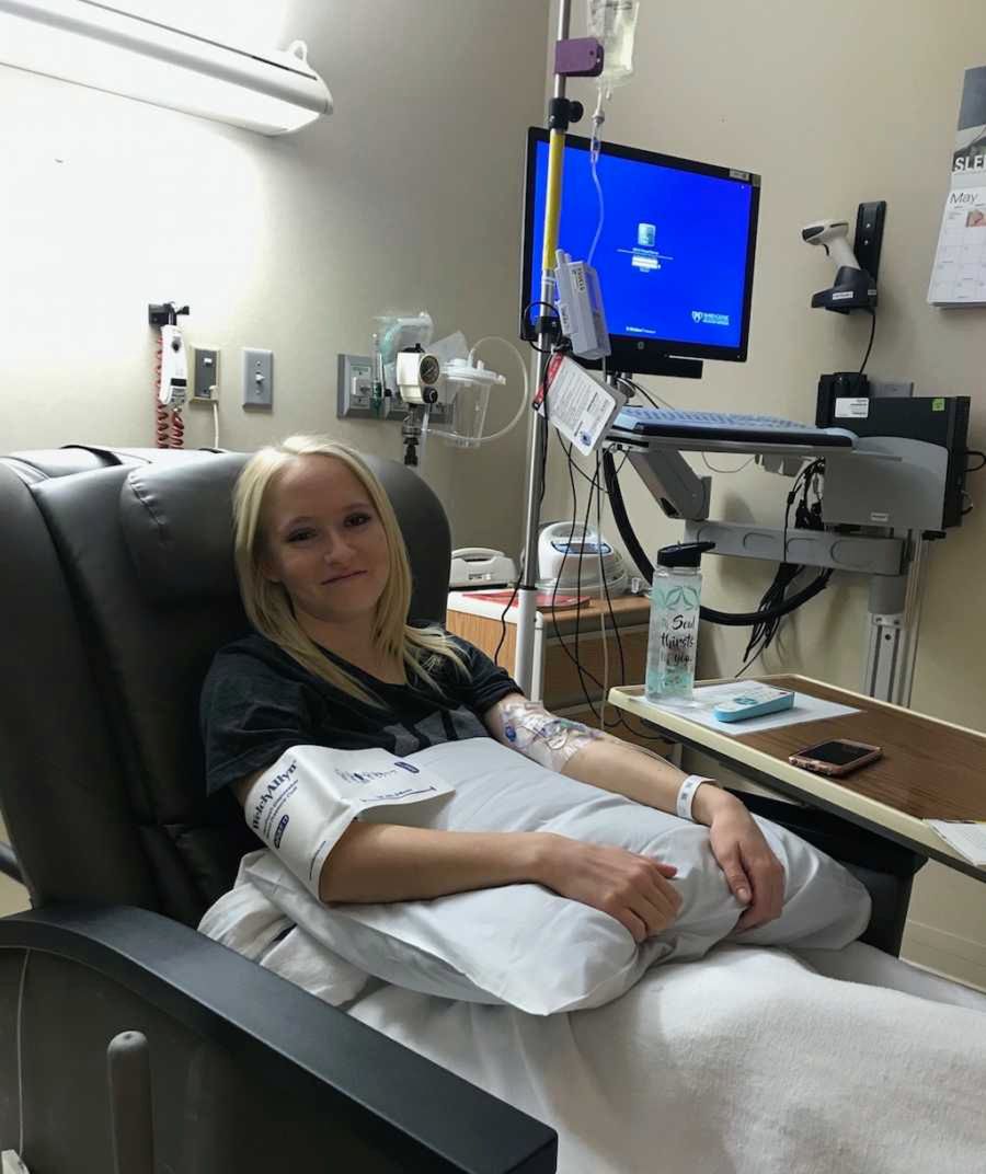 Emmalynn rozpoczęła prawidłowe leczenie [źródło](http://www.lovewhatmatters.com/he-said-it-wasnt-likely-to-be-lyme-disease-in-nebraska/)