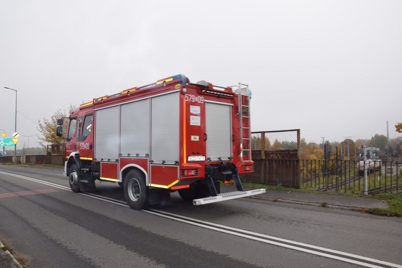 Ćwiczenia strażaków i innych służb odbyły się w Zduńskiej Woli Karsznicach