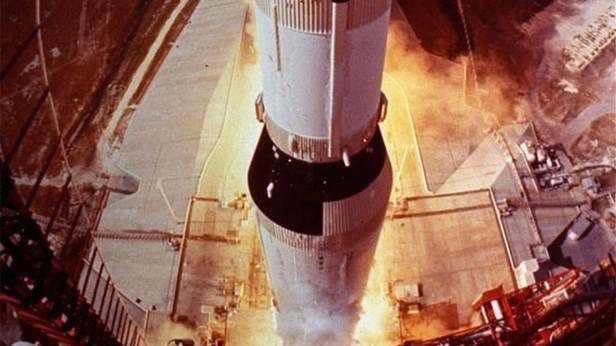 Jeff Bezos planuje odzyskać sprzęt, dzięki któremu ludzie wylądowali na Księżycu 1