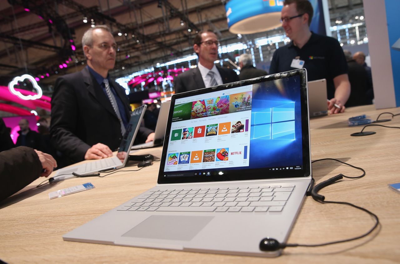 Microsoft wstrzymuje aktualizację Windows 10 na niektórych Surface Bookach (Getty Images)