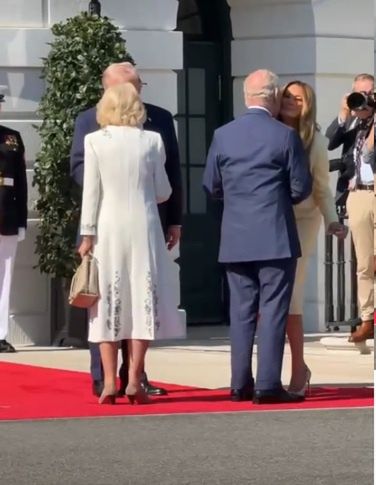 Drobna wpadka królowej Camilli 