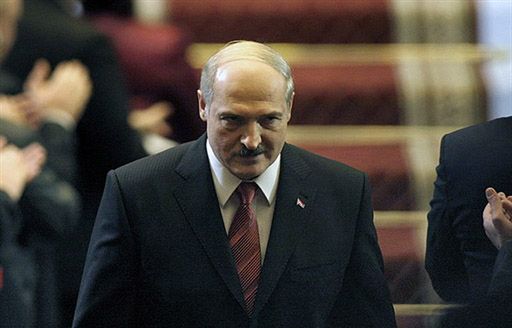 Łukaszenka awansuje za pacyfikację demonstracji