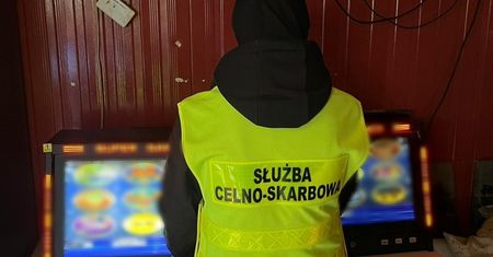 Nielegalny hazard w Lublinie i Bełżycach. Zabezpieczono 13 automatów