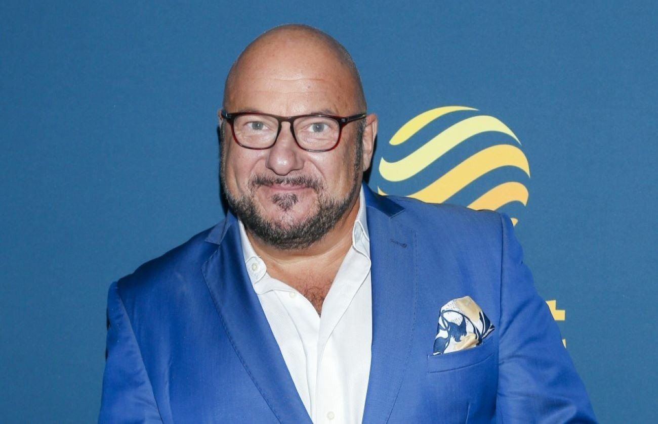 Piotr Gąsowski w trakcie promocji wiosennej ramówki Polsatu. Rok 2024