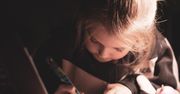 Zakaz telefonów w szkołach. Jest petycja! "Dotyczy nie tylko uczniów"