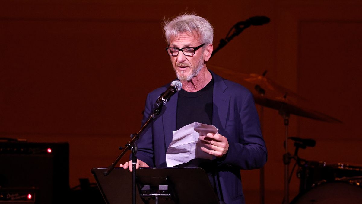 People Have The Power - A Celebration Of Patti Smith
NEW YORK, NEW YORK - MARCH 26: Sean Penn performs during "People Have the Power: A Celebration of Patti Smith" presented by Michael Dorf at Carnegie Hall on March 26, 2025 in New York City.  (Photo by Taylor Hill/Getty Images)
Taylor Hill