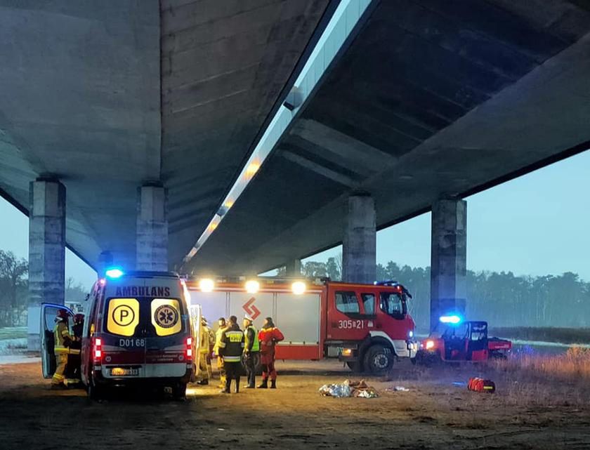 Kobieta spadła z mostu Rędzińskiego  