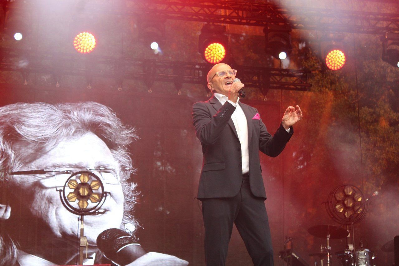 Rakoniewice: Już w październiku na scenie wystąpi Robert Rozmus