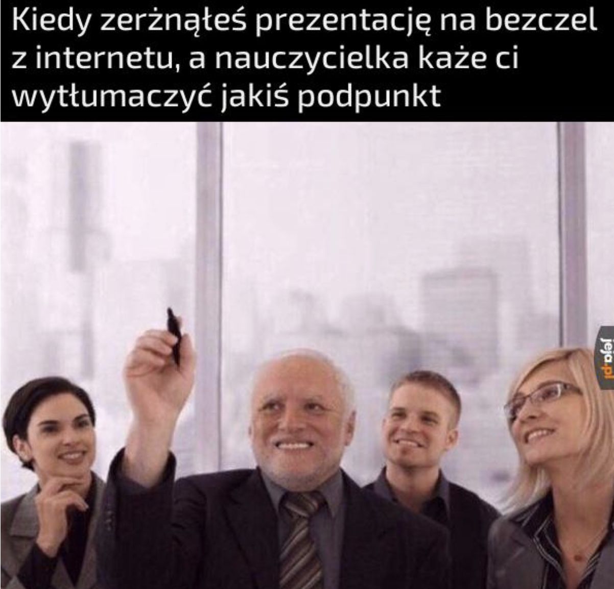 Najzabawniejsze memy z Hide the pain Harold