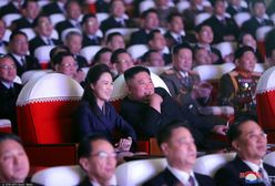 Korea Północna nie widziała jej od roku. Wróciła żona Kim Dzong Una
