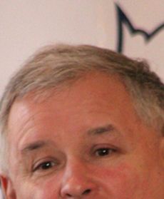 Nowe szaty "króla PiS"