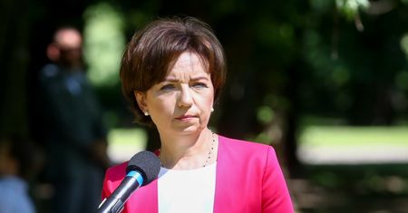 Rodzina 500+. Maląg: wniosek tylko do końca miesiąca z szansą na wyrównanie