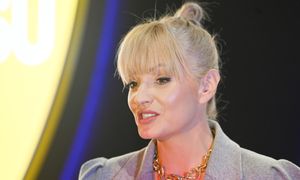 Rzuciła palenie po 30 latach. "Papierosy były ważniejsze od dzieci"