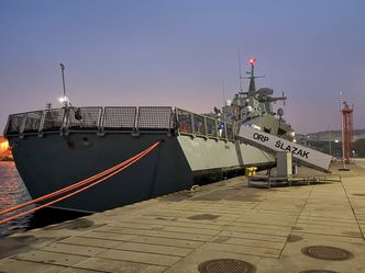 ORP Ślązak wciąż nie wykazał się, a trzeba do niego dokładać. Konieczne naprawy za 2 mln zł