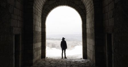 Co widzi człowiek tuż przed śmiercią? Psycholog znalazł odpowiedź