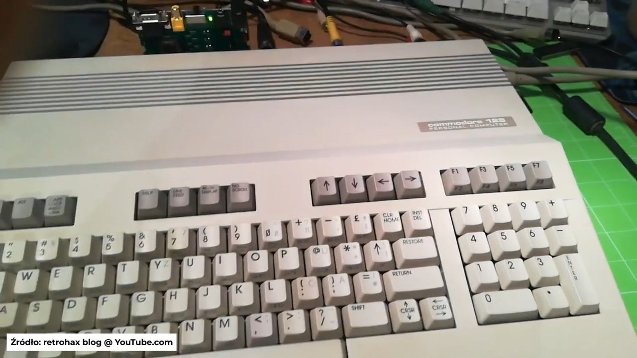 Commodore 128.