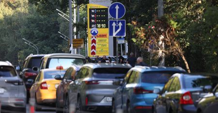 Problemy w Rosji. Cerkiew radzi modlitwę o benzynę
